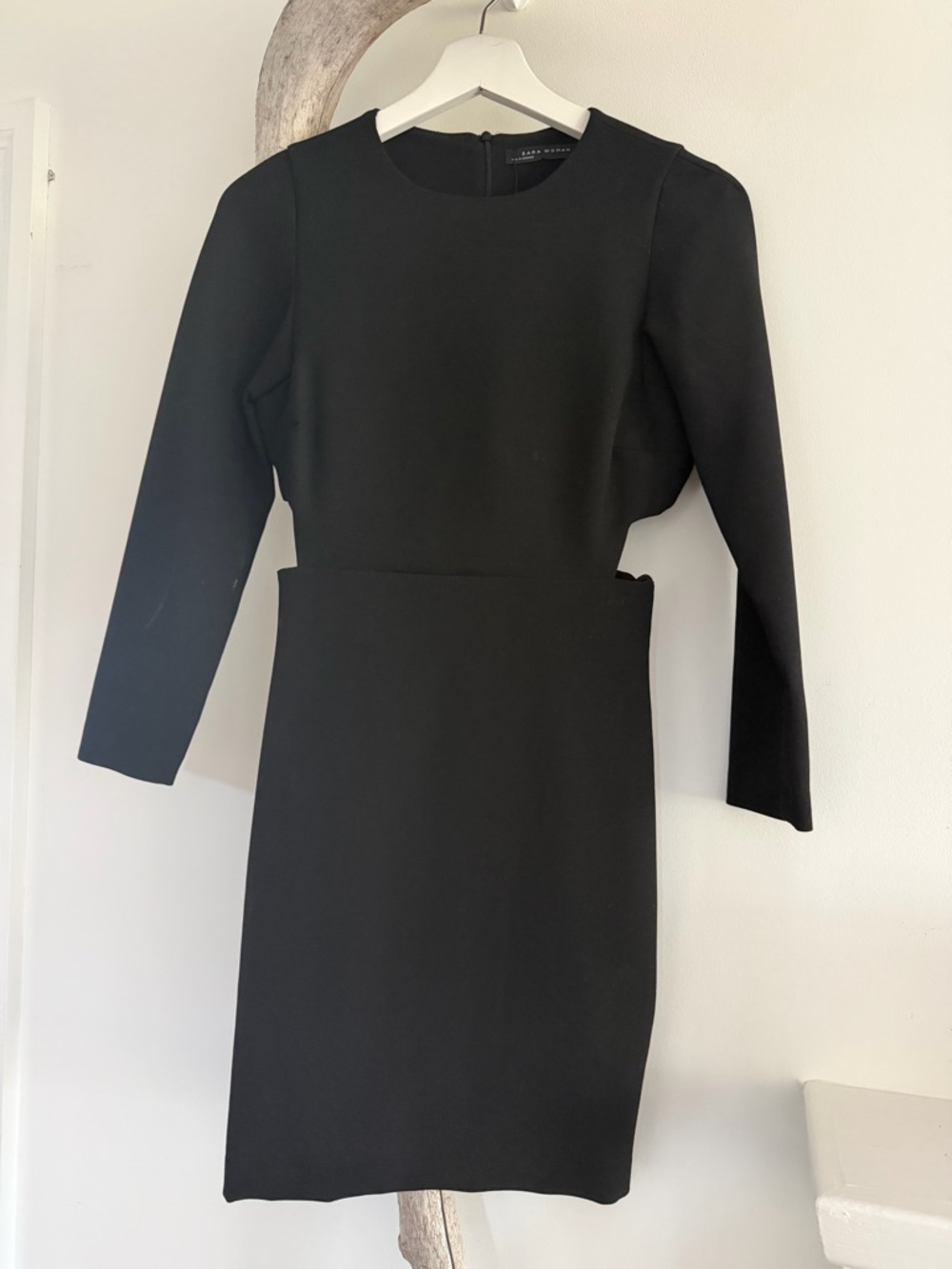 ZARA-Black side cut out side detail Dress-NWT-Xs